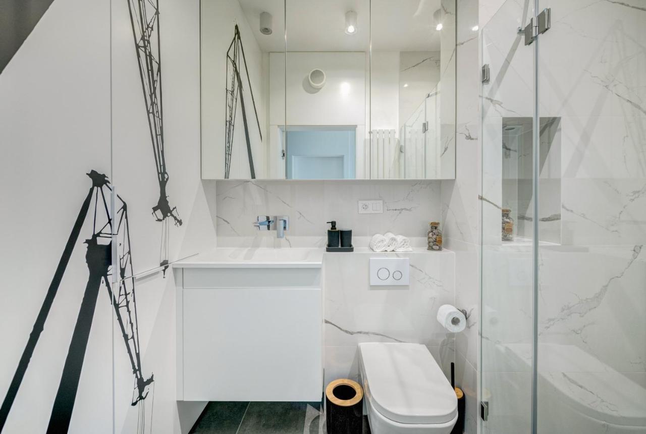 The Black Crane Apartment Gdansk Exterior photo