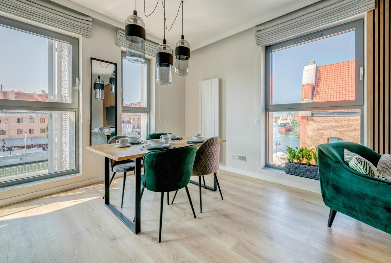 The Black Crane Apartment Gdansk Exterior photo